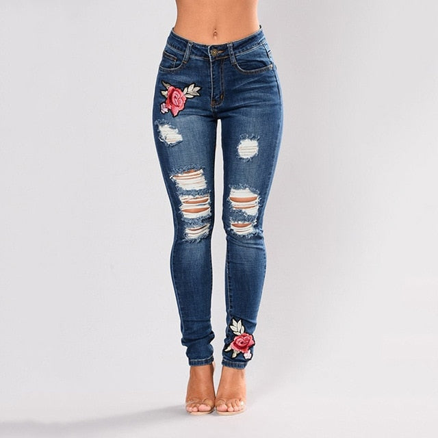 jeans slim ricamati rosa elasticizzati
