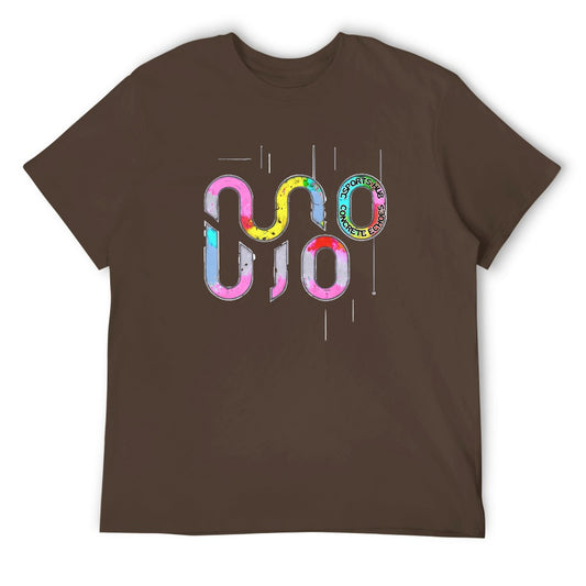 T-shirt Uomo Manica Corta “Concrete Echoes” – Stampa Frontale Iconica, colore Caffè
