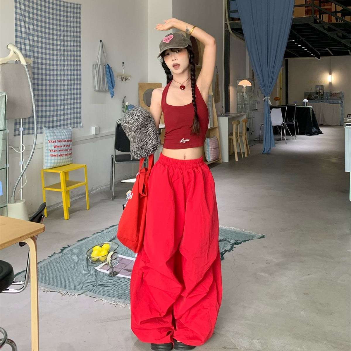 Crimson Flow – Pantaloni Larghi Minimal