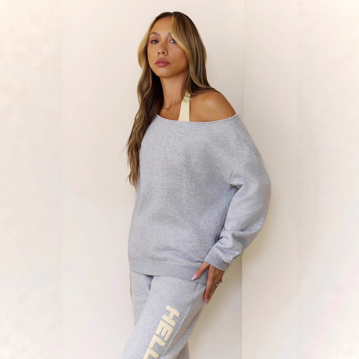 Tuta Donna Streetwear Set Felpa Oversize e Jogger Stampa Laterale
