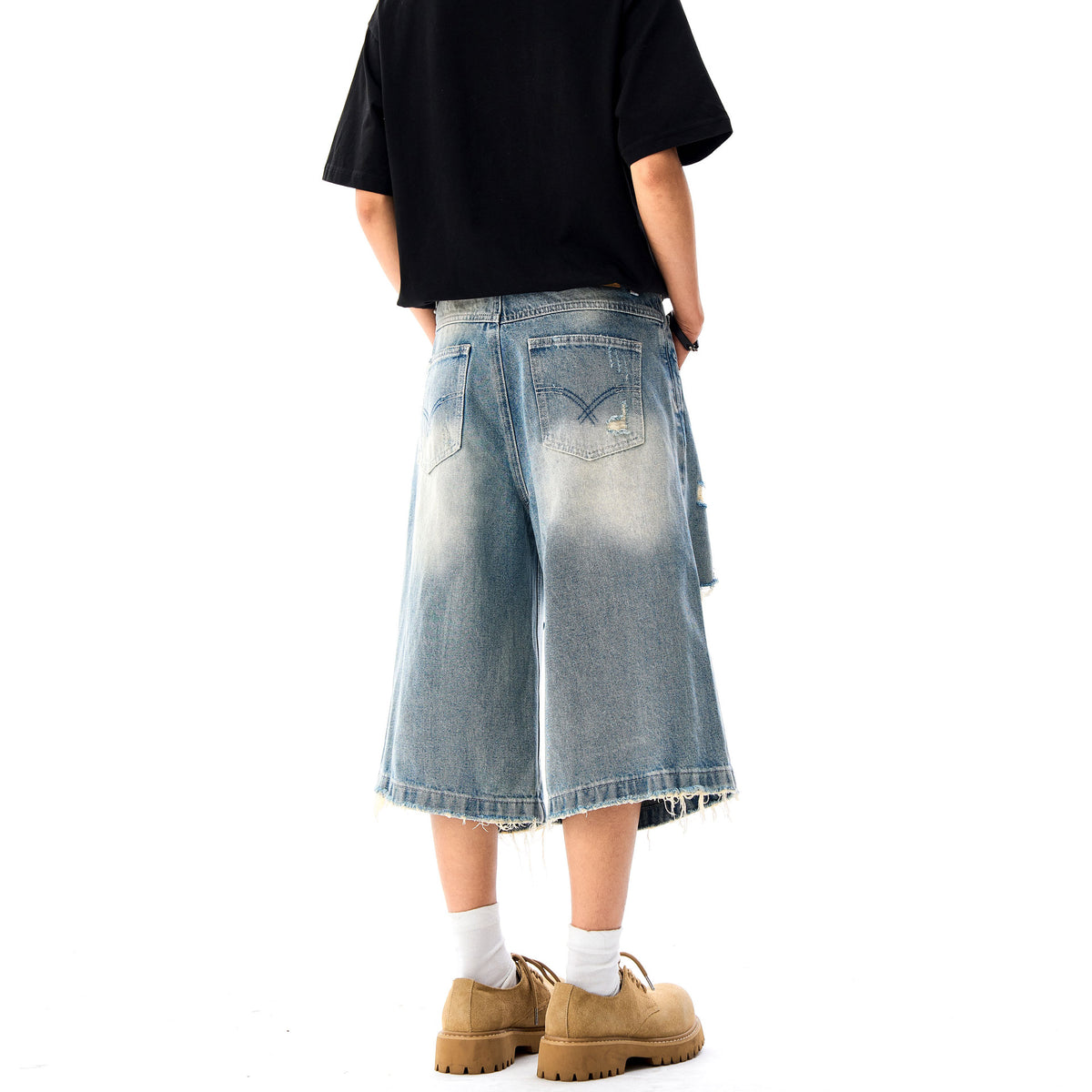 Bermuda denim traforati a tubo dritto
